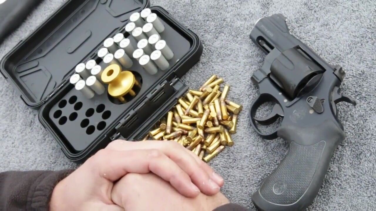 左轮手枪快速装弹的新方法,它的唯一缺陷解决了