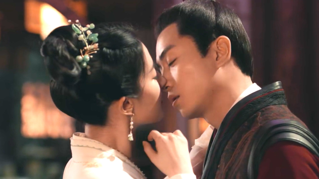 梦华录陈晓抱着刘亦菲按头强吻这幕连看二十遍都不够太害羞