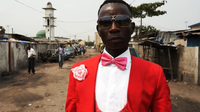 非洲最神奇的一群萨普人每日大牌西装加身实际上可能三餐不饱