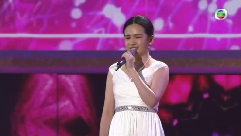 陈倩倩—2022香港回归纪念晚会演唱《花之二重唱》《饮酒歌》