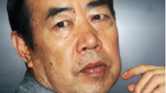 贾平凹偏爱卖墨宝,专家:文坛泰斗变成文坛“太逗”