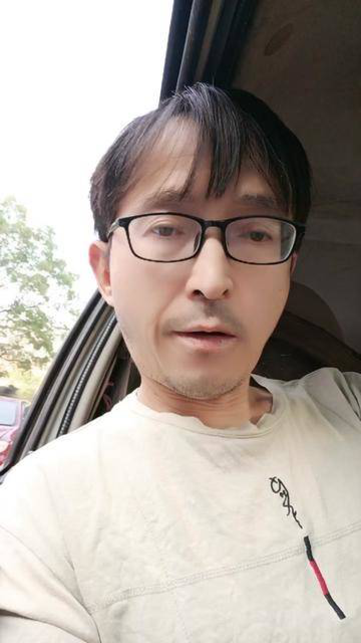 人物随拍普通男聊天高清1080p在线观看平台腾讯视频 