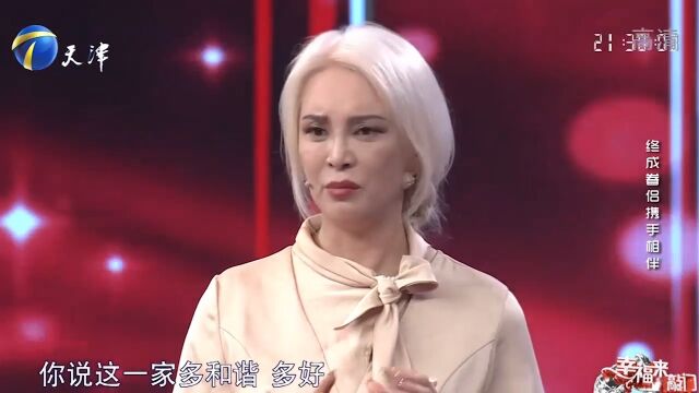 妻子创办模特学校,丈夫无条件支持,风雨无阻来回接送她