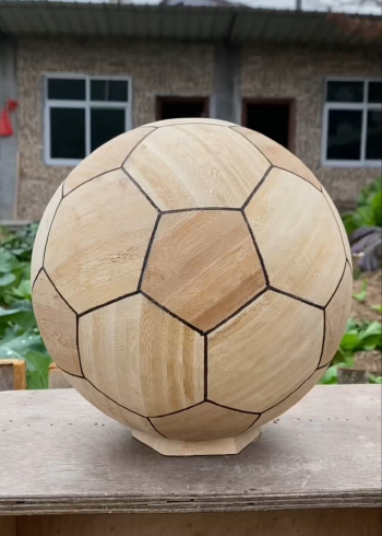 手工自制足球,你们喜欢吗