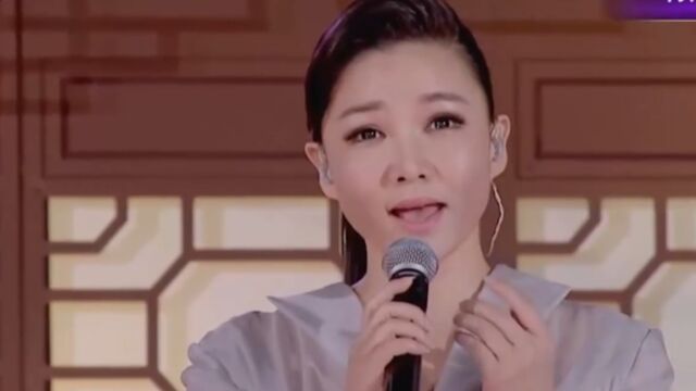 歌曲《海上明月》,众人月光般纯净的声音,温暖来袭