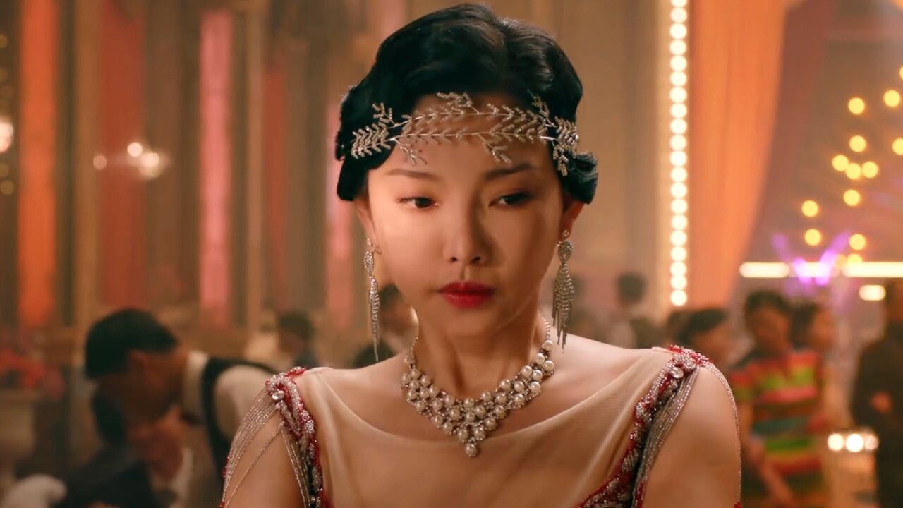 韩宝仪的《夜上海》,仿佛让人置身于歌舞升平的上海,代入感太强