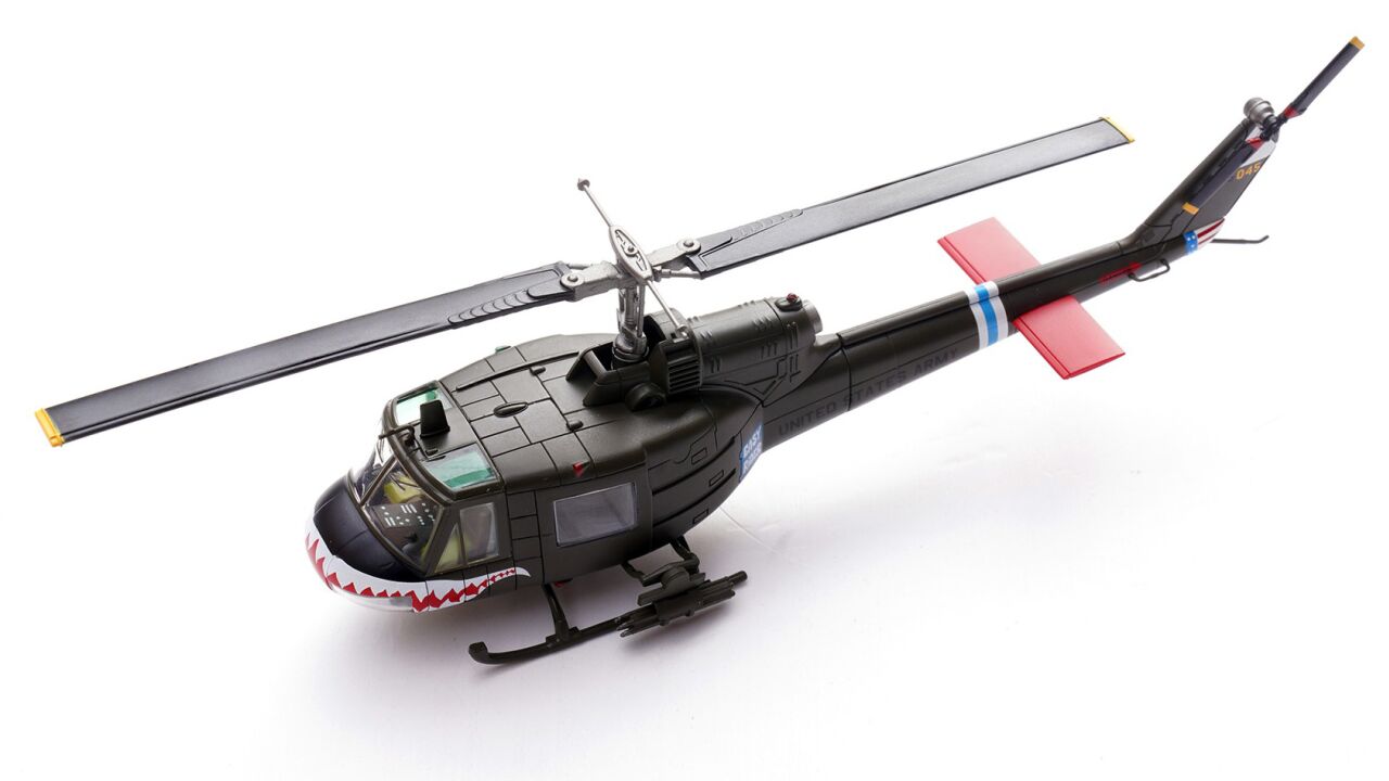 逍遥骑士!hm 1/72 uh-1c休伊直升机合金成品模型开箱测评