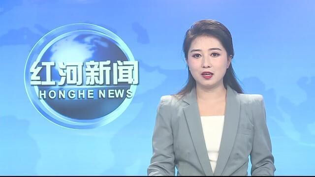 红河县:气温攀升蛇出没,消防救援人员捕蛇忙