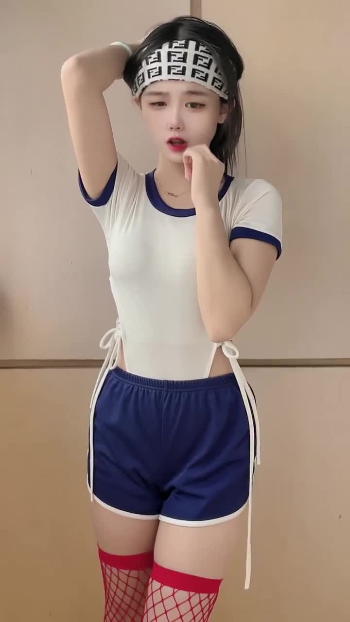 角色扮演反差舞#萱萱仙女@快手舞蹈(o3x5ak2sc9hc7mb9)@我要上热门(o