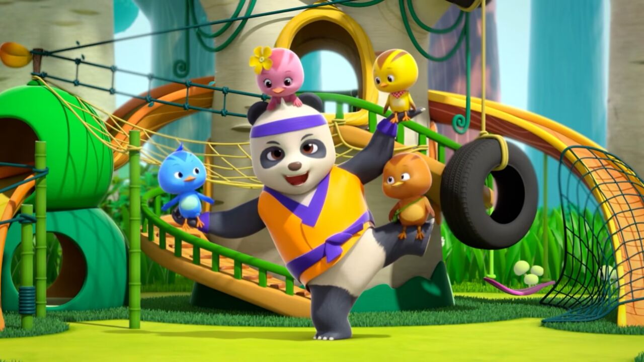 功夫熊猫基本功扎实,动作敏捷如行云流水,救援萌鸡小队轻轻松松