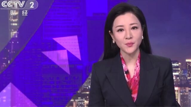 广东东莞:女子向骗子汇款,民警及时劝阻