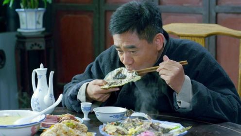 盘点：陈宝国吃戏场面，吃爆肚配香菜，三斤多甲鱼啃完裙边再吃肉