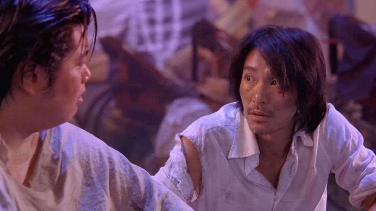 "你记不记得有一招从天而降的掌法?" #周星驰 #元秋 #元华