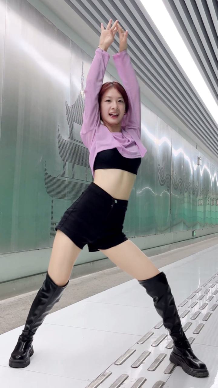 来自#troublemaker 舞蹈#金泫雅# 大学生舞蹈