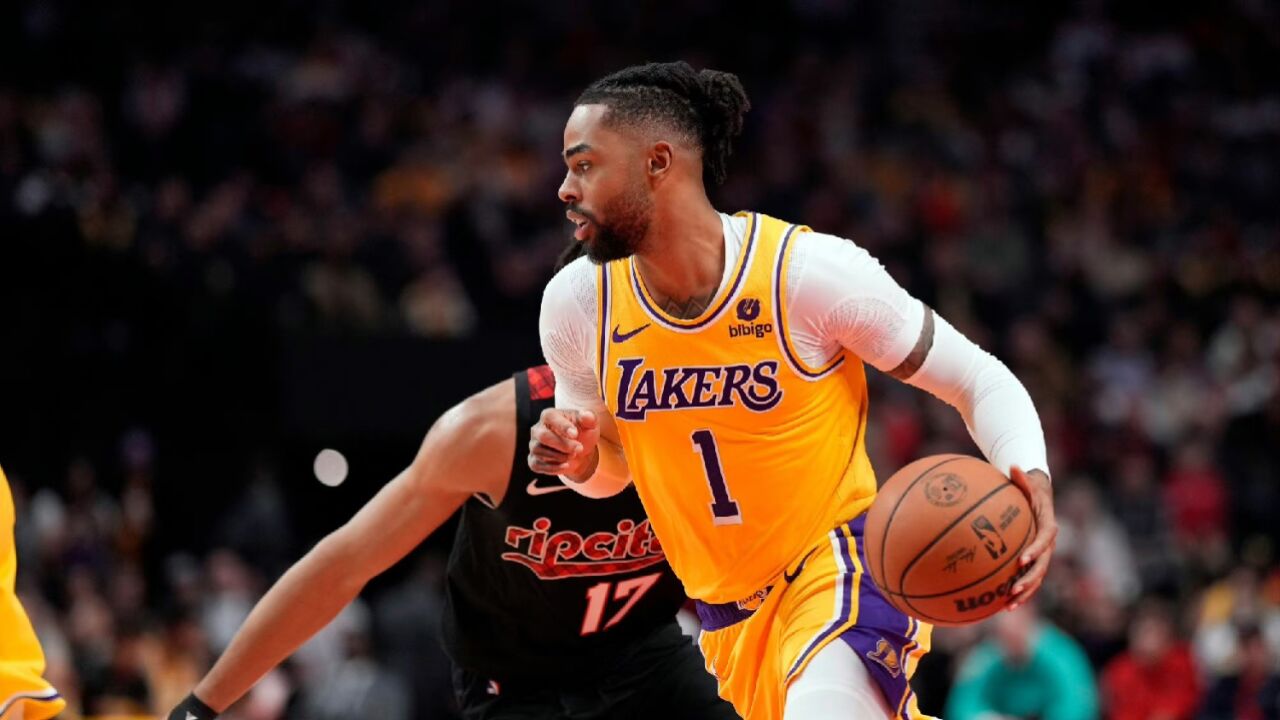 水拉不拉!拉塞尔过去三场比赛三分21中14 湖人还要用他换拉文?