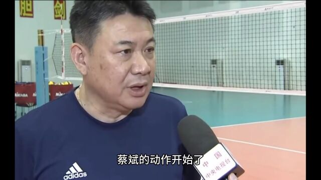 回来了!33岁中国女排功勋丁霞回归国家队,但还没看到朱婷