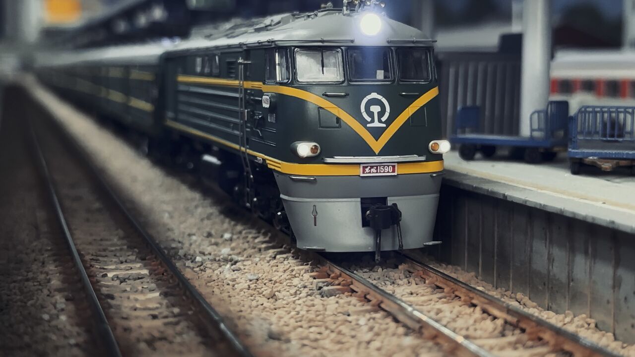 写满故事的绿皮火车_高清1080P在线观看平台_腾讯视频