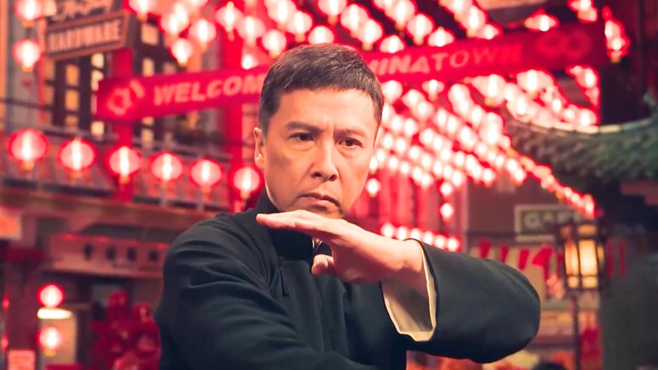 老外连伤中国拳师,叶问霸气出手教训