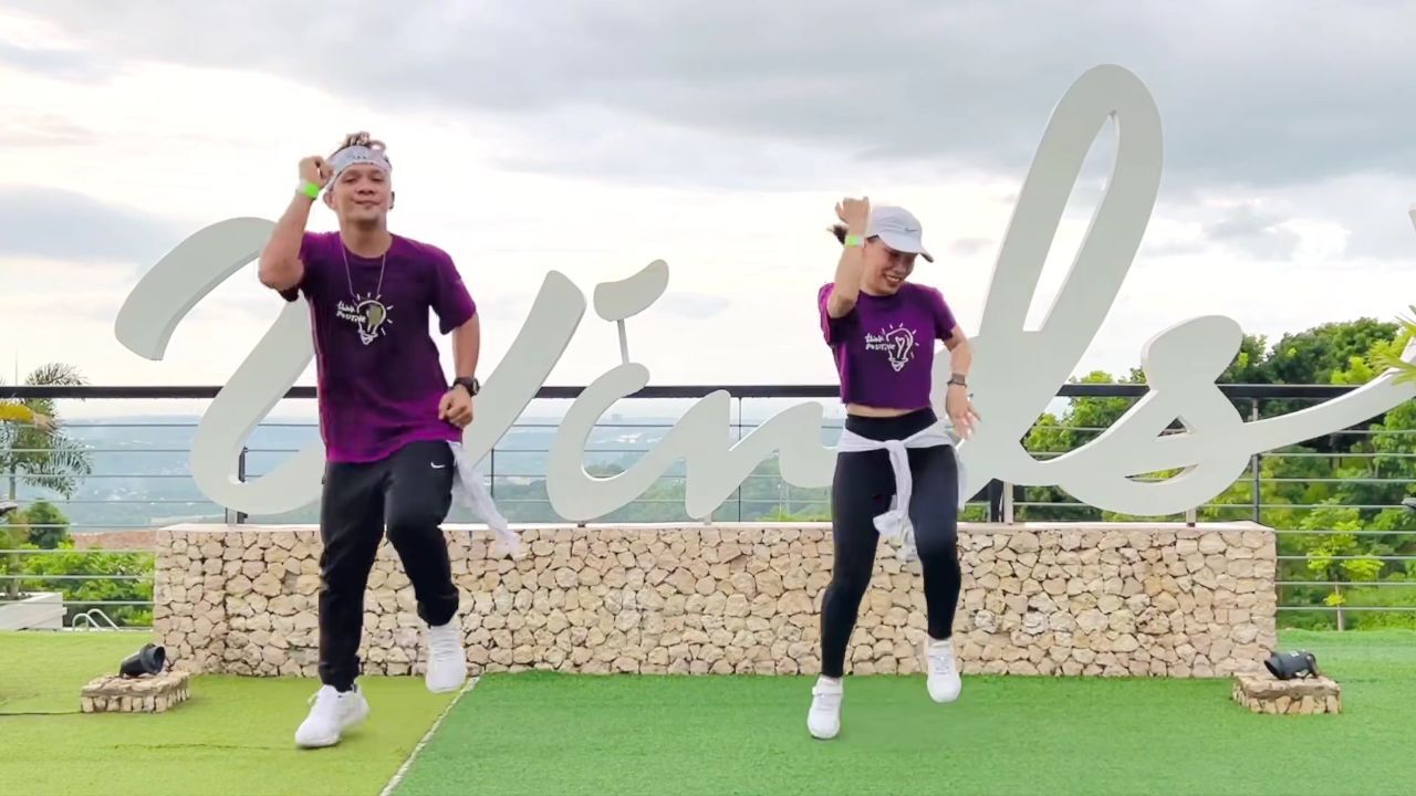 7分钟燃脂健身舞来一波,跳得很带感,初学者也能跟上脚步!