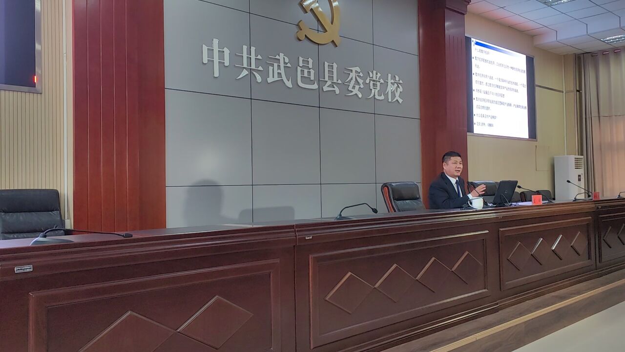 宏皓:数字经济之父数字经济协会会长宏皓受邀政府讲授打造数字化产业集群全国总部基地