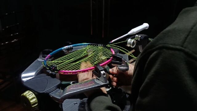 李宁羽毛球拍 战戟8000 羽毛球拍穿线 YONEX EXBOLT63