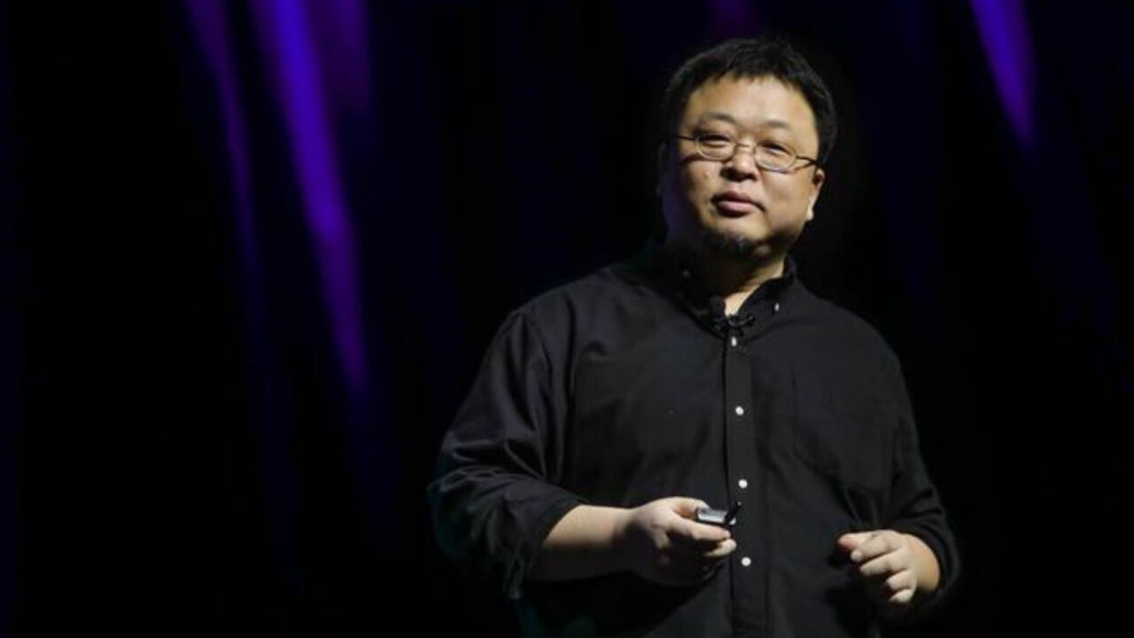 小作文风波持续发酵,罗永浩称高管嫉妒下属比自己强是没出息