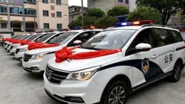 中国警车集体“大换血”,合资品牌一律停用,网友:大国风范!