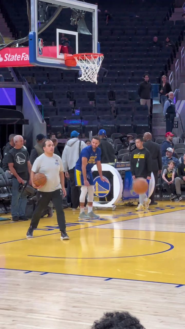 金州拉文状态恢复得不错,扣篮都有力道多了 #库里 #金州勇士 #金州