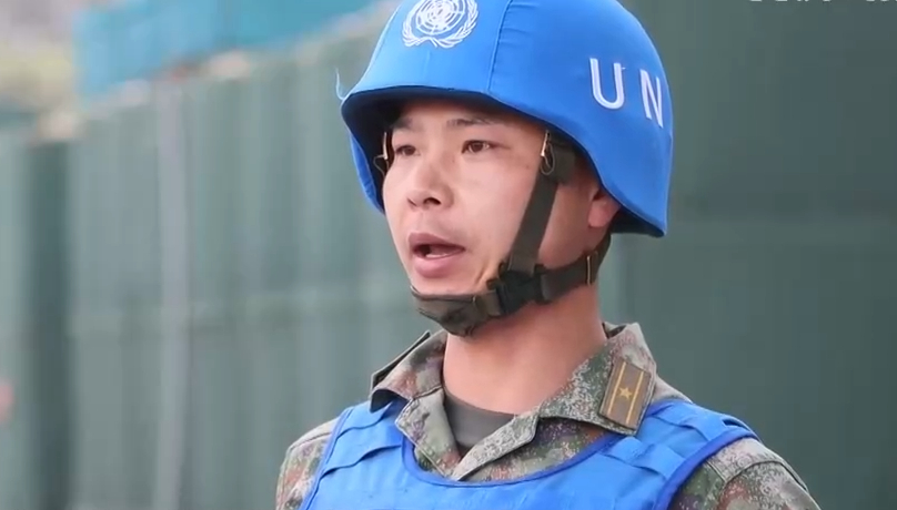 我赴黎维和部队组织无预警应急防卫演练