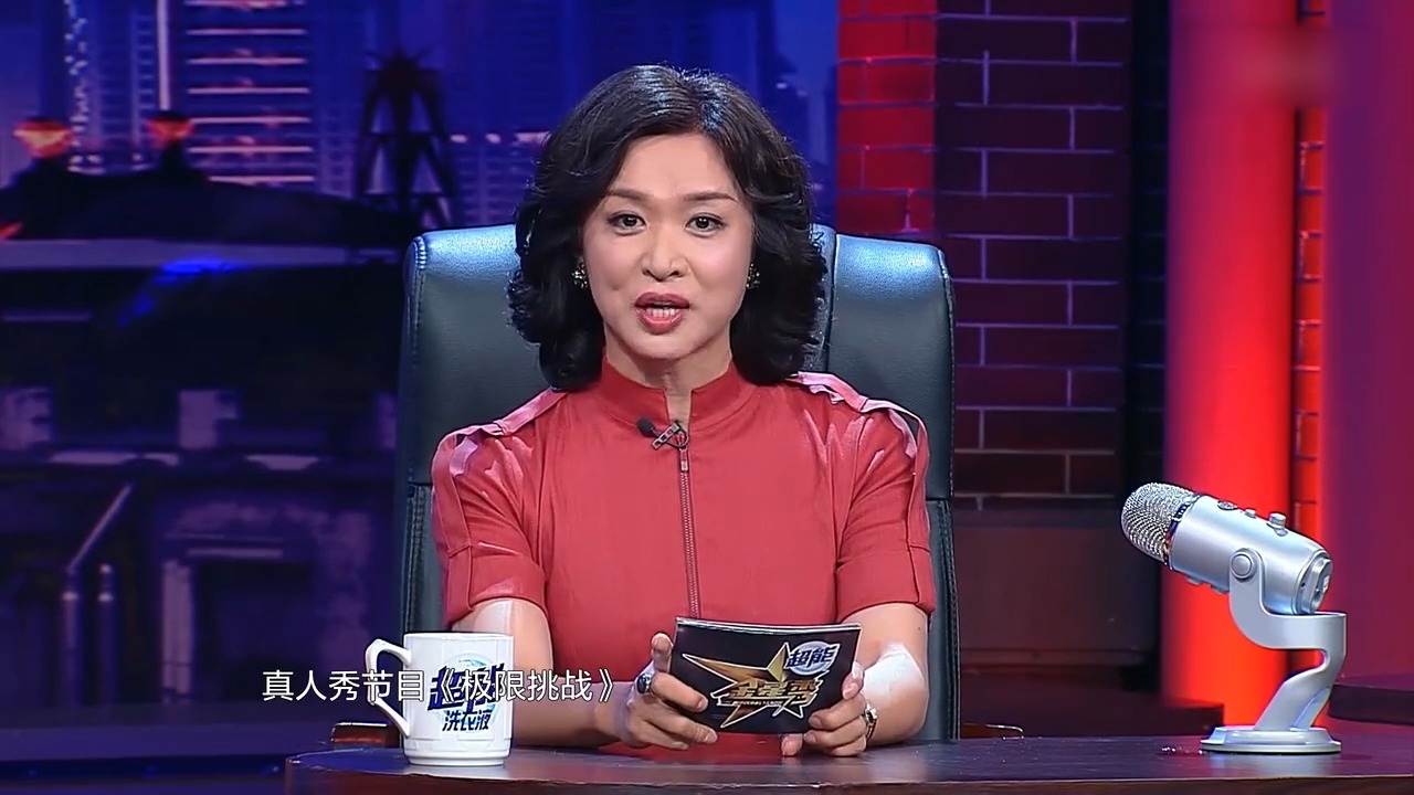 金姐不愧是毒舌一姐,以为王迅是黄渤的秘书,观众都笑趴了