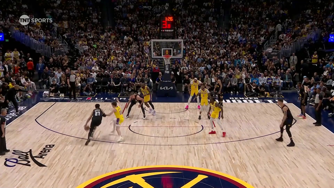 回顾掘金vs湖人交战记录 背水一战的湖人与掘金怎样