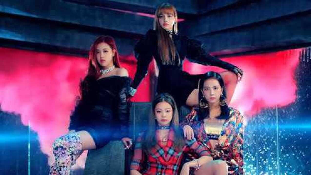 BLACKPINK《DDU-DUDDU-DU》官方版_高清