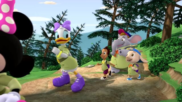 Buzz Around Town | Chip 'N Dale's Nutty Tales | Disney Junior