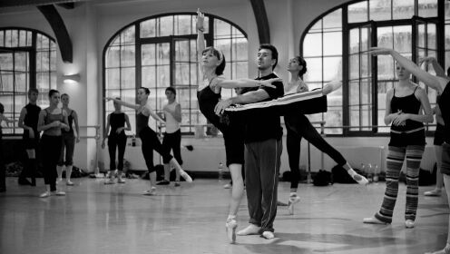 评委会主席胡里奥·博卡：你们不需要了解芭蕾，只需要享受这门艺术