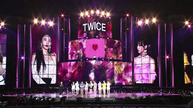 TWICE16풀샷