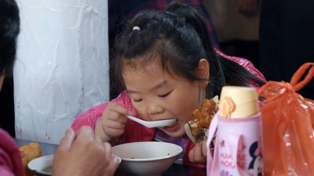 去太原一定要打卡的“网红早餐店”,这里的丸子汤口碑爆棚!