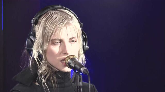 Simmer in the Live Lounge