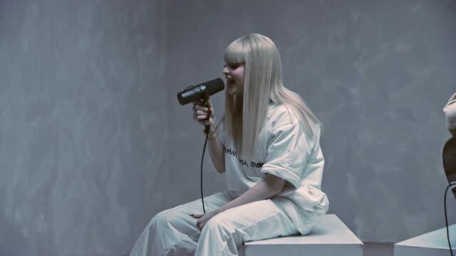 Icy (Live Performance) | Vevo