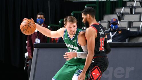 【球星】东契奇vs公牛集锦 36+16+15成历史第四人