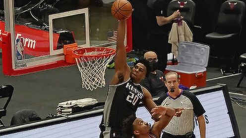 《NBA全场集锦》国王vs公牛五佳球 福克斯0.7强打2+1威廉姆斯神来之笔压哨三分