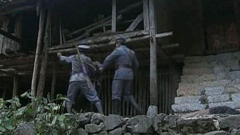 《红七军》第9集02：孟连长抓走阿龙并杀了他的母亲，群众不明真相抬尸闹事