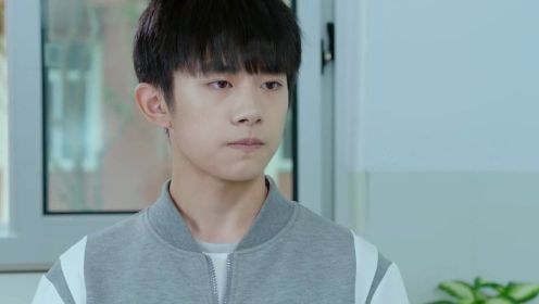 《我们的少年时代》第10集03：小松请尹柯帮忙招新，为何尹柯如此冷漠