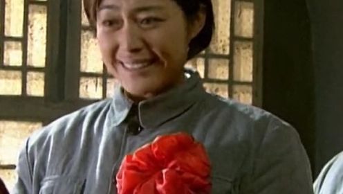 《烽火侨女》第二十三集01：好激动啊！李林刘子豪终于结婚啦，终于成为一对战地夫妻