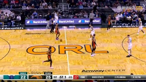 《NBA全场集锦》准的时候是真准！乌布雷三分延续肆意轰筐