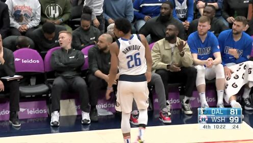 《NBA全场集锦》大冤种？阿弗迪亚与丁威迪纠缠倒地头部与鲍威尔小腿意外碰撞