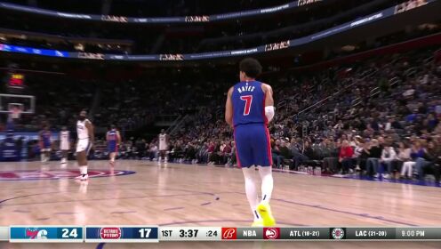 《NBA全场集锦》海斯半路杀出完成抢断 反击1打0轻松取分