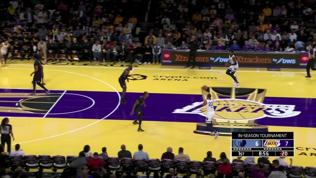 小贾伦不信邪内线连吃浓眉两帽 老詹反击过来命中撤步中投