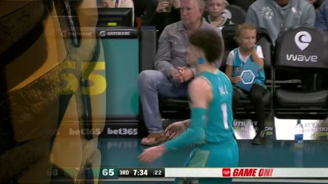 NBA季中锦标赛：雄鹿vs黄蜂第3节英文原声回放