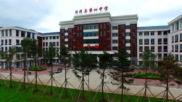 汪清四中校园航拍