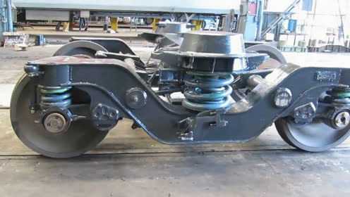 实拍火车的减震器到底是什么构造拆下来一个看个够